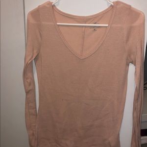 Light pink/beige hollister shirt!